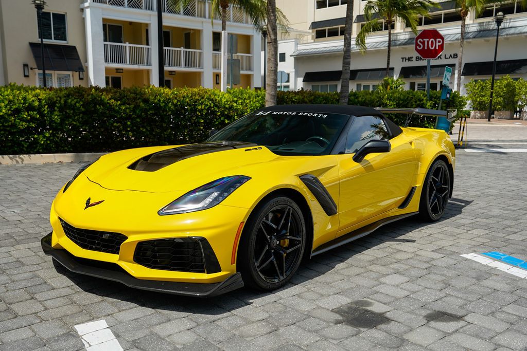 2019 Chevrolet Corvette 2dr ZR1 Convertible w/3ZR - 23029576 - 54