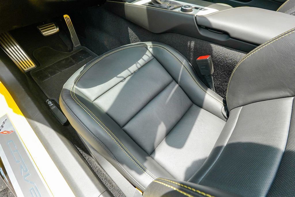 2019 Chevrolet Corvette 2dr ZR1 Convertible w/3ZR - 23029576 - 67