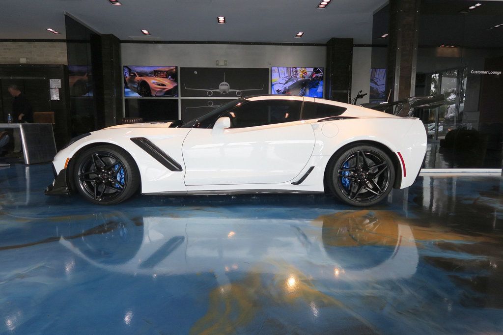 2019 Chevrolet Corvette 2dr ZR1 Coupe w/3ZR - 23026537 - 9