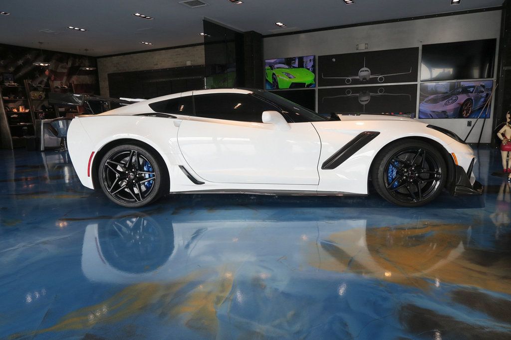 2019 Chevrolet Corvette 2dr ZR1 Coupe w/3ZR - 23026537 - 10