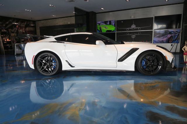 2019 Chevrolet Corvette 2dr ZR1 Coupe w/3ZR - 23026537 - 10