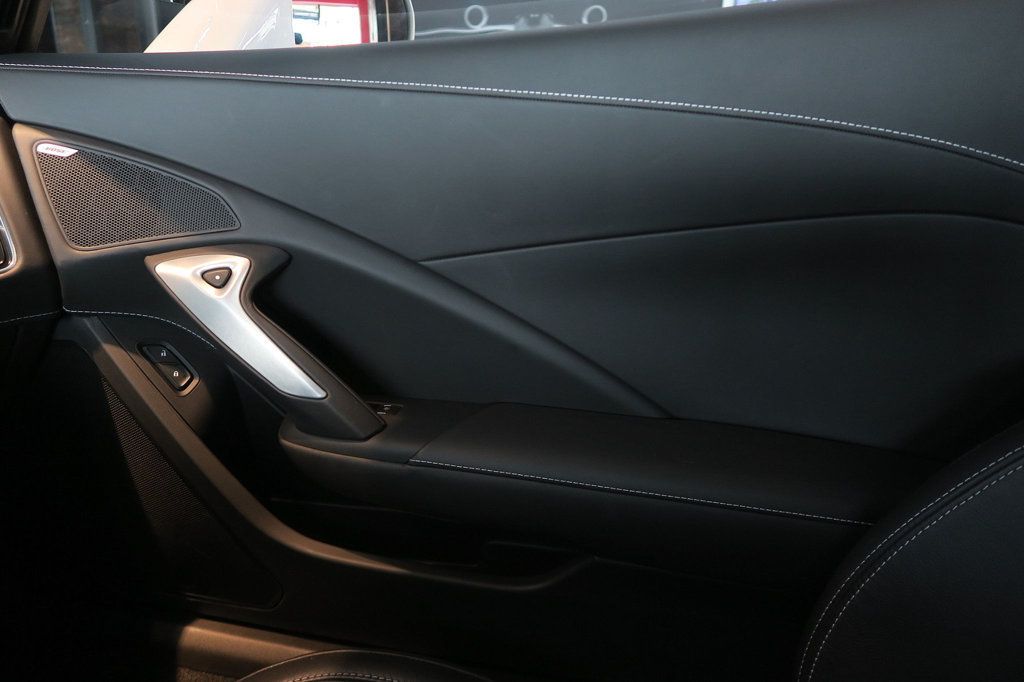 2019 Chevrolet Corvette 2dr ZR1 Coupe w/3ZR - 23026537 - 25
