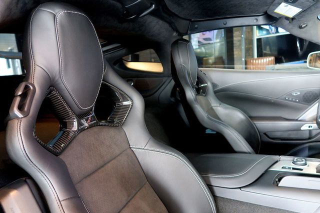 2019 Chevrolet Corvette 2dr ZR1 Coupe w/3ZR - 23026537 - 31