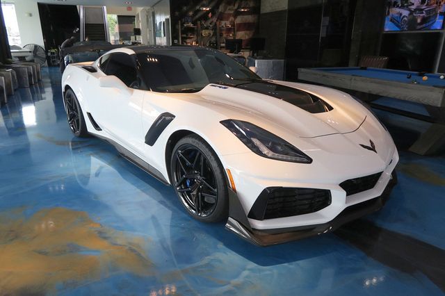 2019 Chevrolet Corvette 2dr ZR1 Coupe w/3ZR - 23026537 - 37