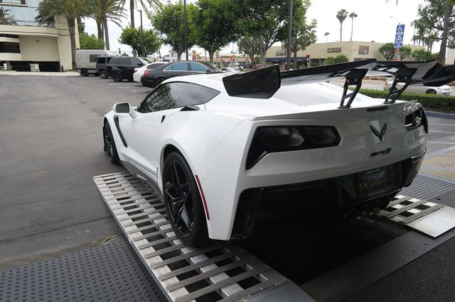 2019 Chevrolet Corvette 2dr ZR1 Coupe w/3ZR - 23026537 - 45