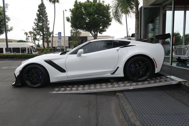 2019 Chevrolet Corvette 2dr ZR1 Coupe w/3ZR - 23026537 - 46
