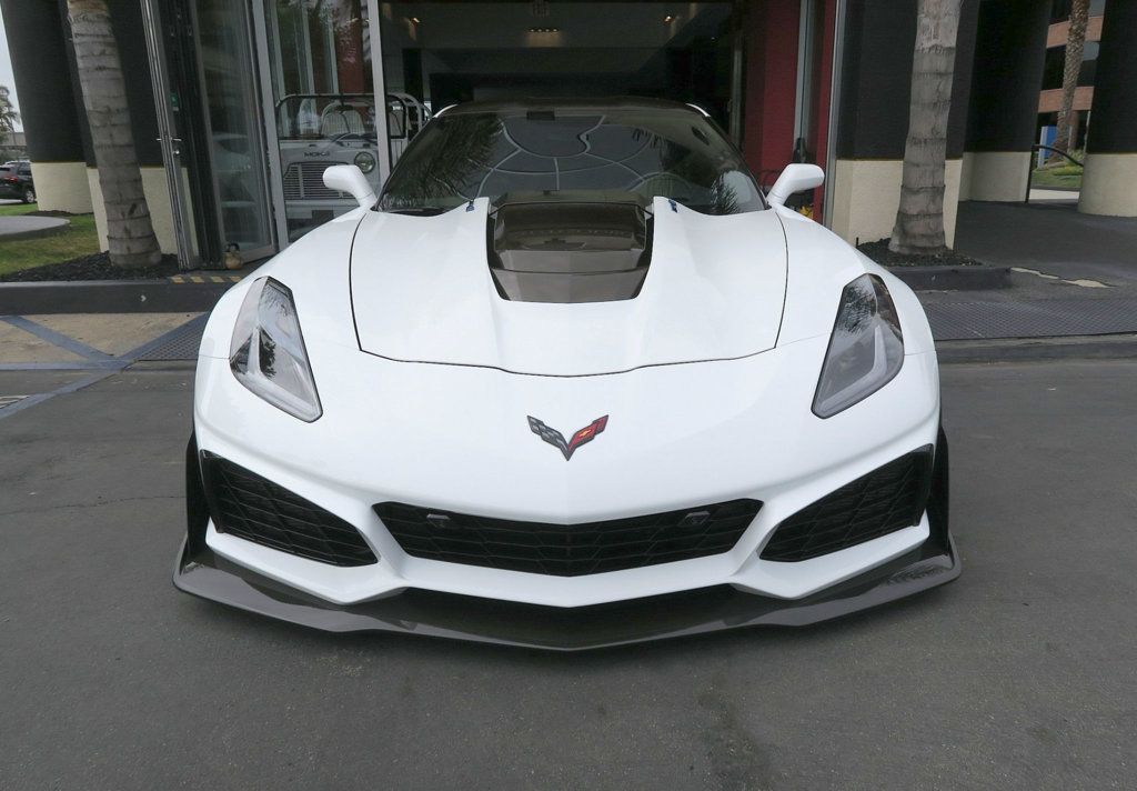 2019 Chevrolet Corvette 2dr ZR1 Coupe w/3ZR - 23026537 - 48