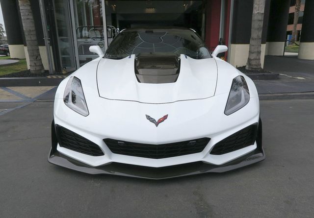2019 Chevrolet Corvette 2dr ZR1 Coupe w/3ZR - 23026537 - 48