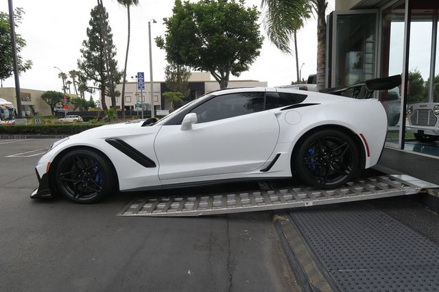 2019 Chevrolet Corvette 2dr ZR1 Coupe w/3ZR - 23026537 - 4