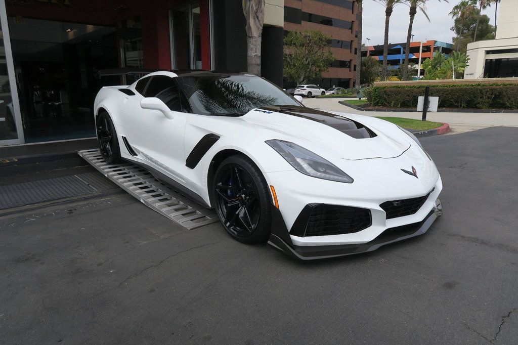 2019 Chevrolet Corvette 2dr ZR1 Coupe w/3ZR - 23026537 - 49