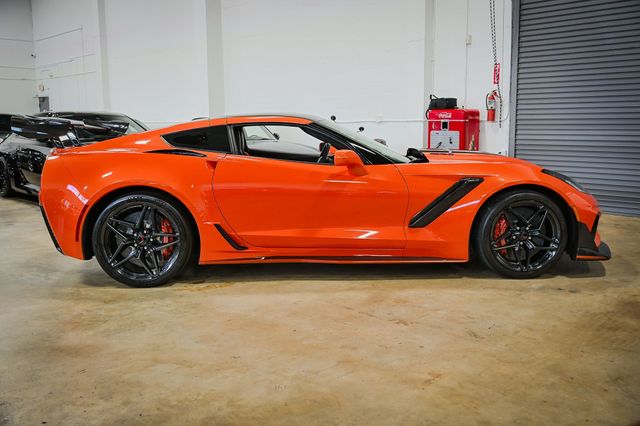 2019 Chevrolet Corvette 2dr ZR1 Coupe w/3ZR - 22935161 - 11