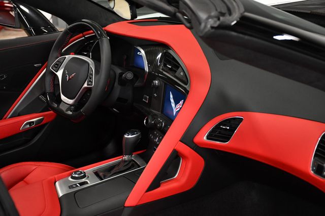 2019 Chevrolet Corvette 2dr ZR1 Coupe w/3ZR - 23035612 - 44