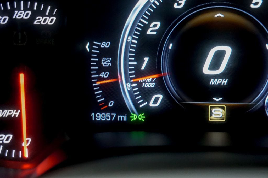 2019 CHEVROLET CORVETTE - Image 32