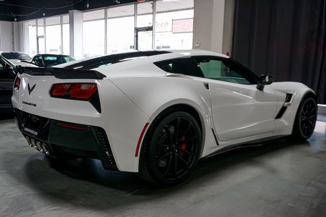 2019 Chevrolet Corvette *Grand Sport 2LT* *7-Speed Manual* *White/Red* *Only 19k MIles*  - 22980155 - 37