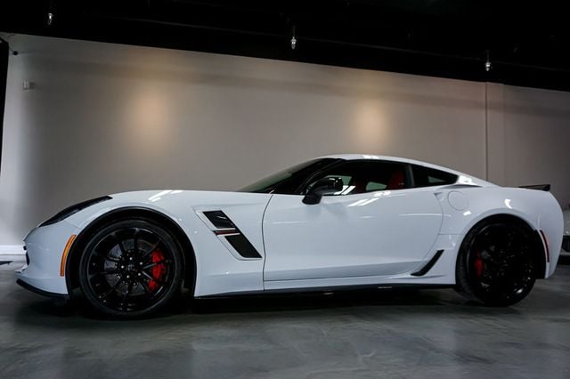 2019 Chevrolet Corvette *Grand Sport 2LT* *7-Speed Manual* *White/Red* *Only 19k MIles*  - 22980155 - 50