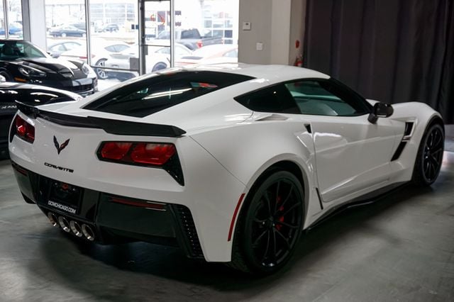 2019 Chevrolet Corvette *Grand Sport 2LT* *7-Speed Manual* *White/Red* *Only 19k MIles*  - 22980155 - 5