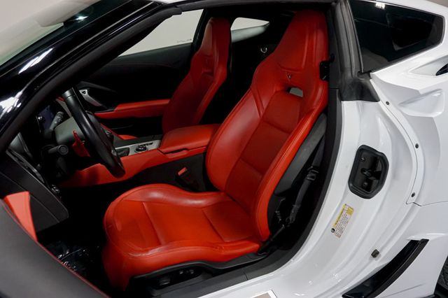 2019 Chevrolet Corvette *Grand Sport 2LT* *7-Speed Manual* *White/Red* *Only 19k MIles*  - 22980155 - 8