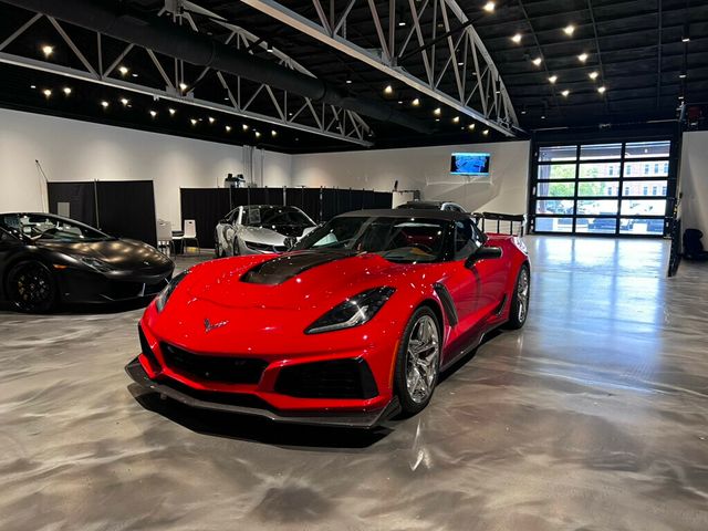 2019 Chevrolet Corvette ZR1/3ZR/TrackPerfPkg/RemoteStart/Htd&CldSeats/CarbonCeramics - 23056811 - 1