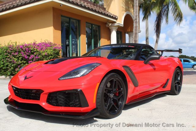 2019 Chevrolet Corvette ZR1 Convertible w/ 3RZ Premium Equipment Group, Over $ 143k Wind - 19488650 - 18