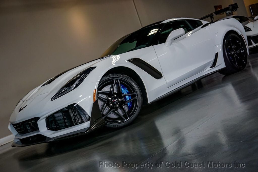 2019 Chevrolet Corvette *ZR-1 Coupe* *Track Performance Package* - 22419610 - 30