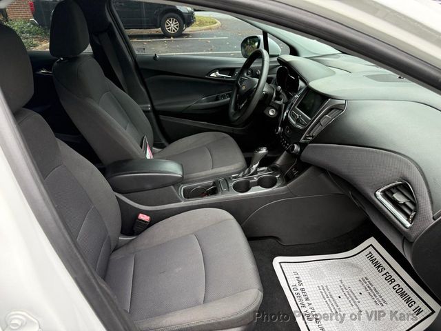 2019 Chevrolet CRUZE 4dr Hatchback LT - 23025318 - 11