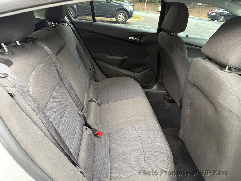 2019 Chevrolet CRUZE 4dr Hatchback LT - 23025318 - 12