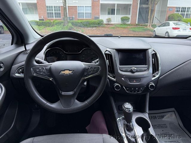 2019 Chevrolet CRUZE 4dr Hatchback LT - 23025318 - 16