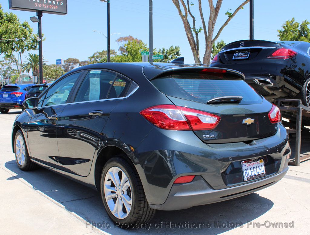 2019 Chevrolet Cruze LT photo 5