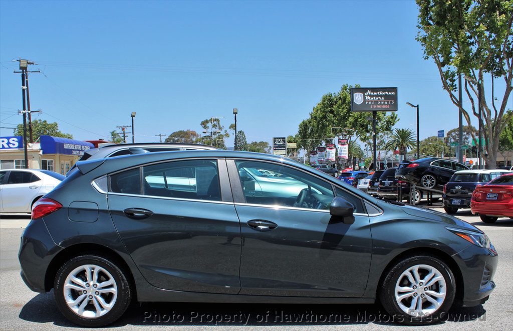 2019 Chevrolet Cruze LT photo 7