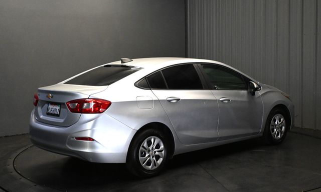 2019 Chevrolet CRUZE 4dr Sedan LS - 23068587 - 4