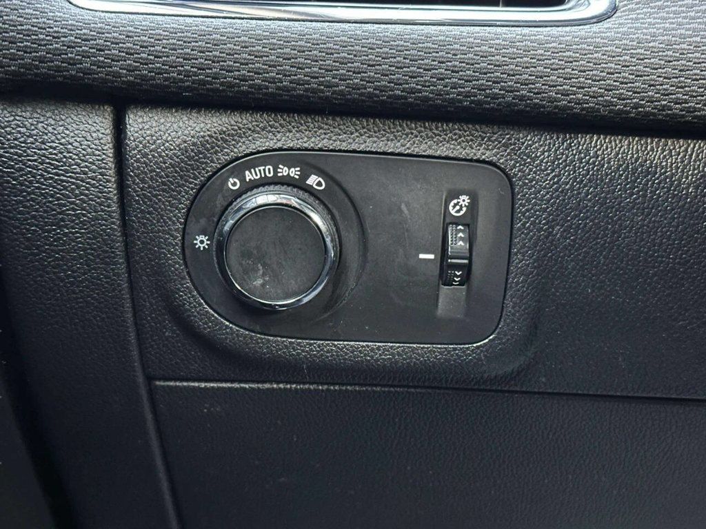 2019 Chevrolet CRUZE 4dr Sedan LT - 22993938 - 29