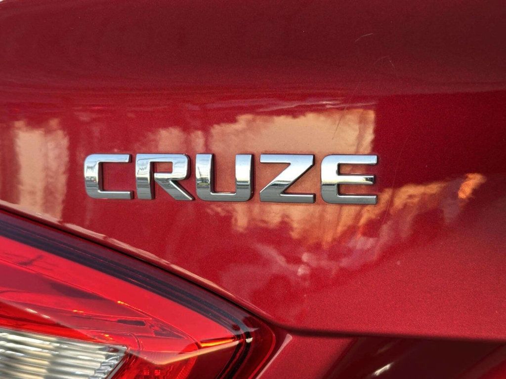 2019 Chevrolet CRUZE 4dr Sedan LT - 22993938 - 33