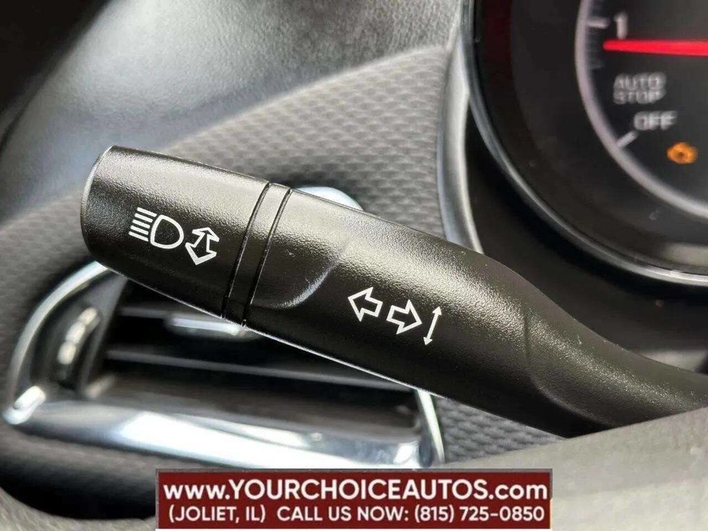 2019 Chevrolet CRUZE 4dr Sedan LT - 23001210 - 22