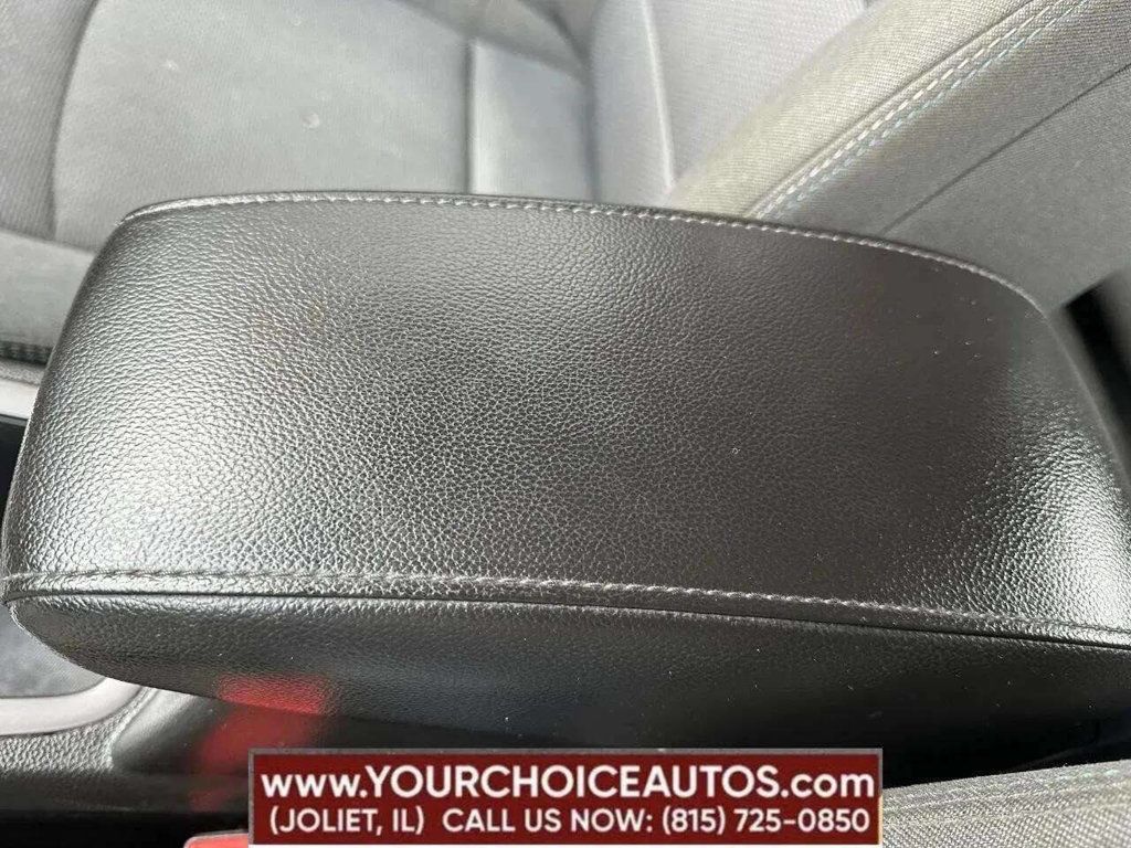 2019 Chevrolet CRUZE 4dr Sedan LT - 23001210 - 27