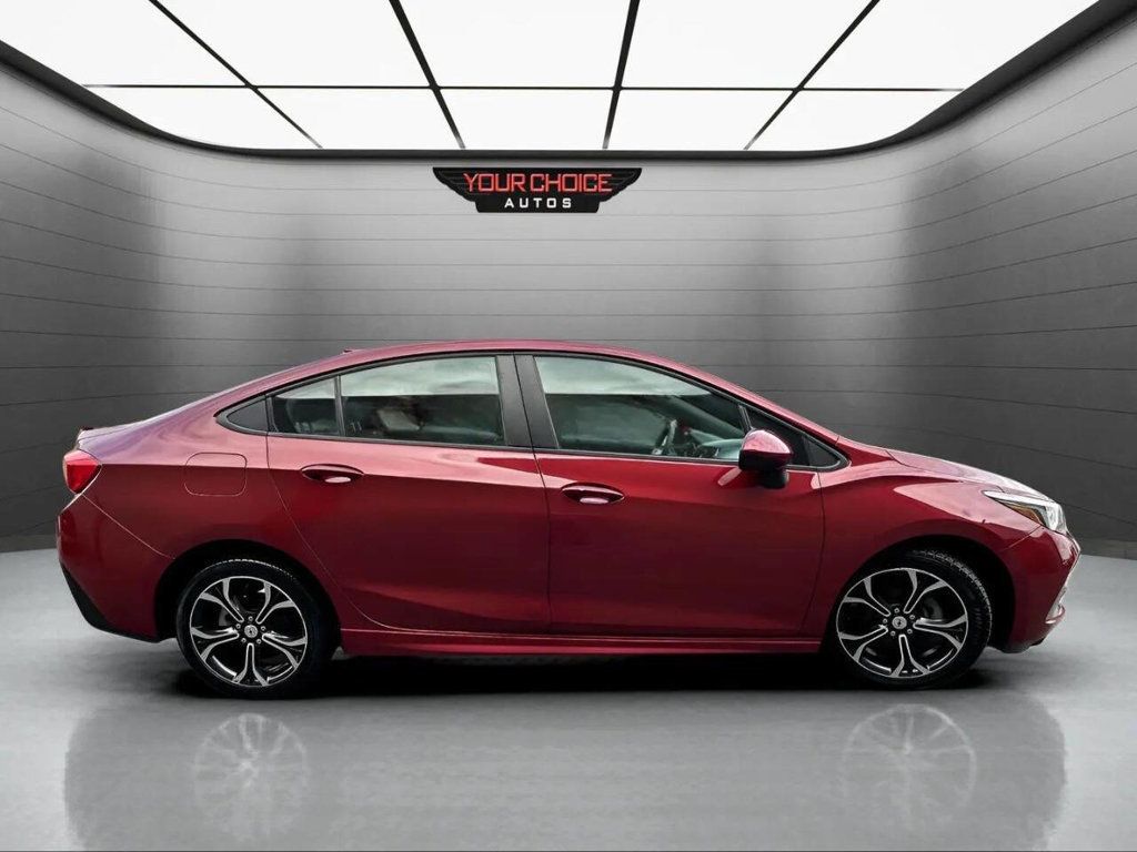 2019 Chevrolet CRUZE 4dr Sedan LT - 23001210 - 3