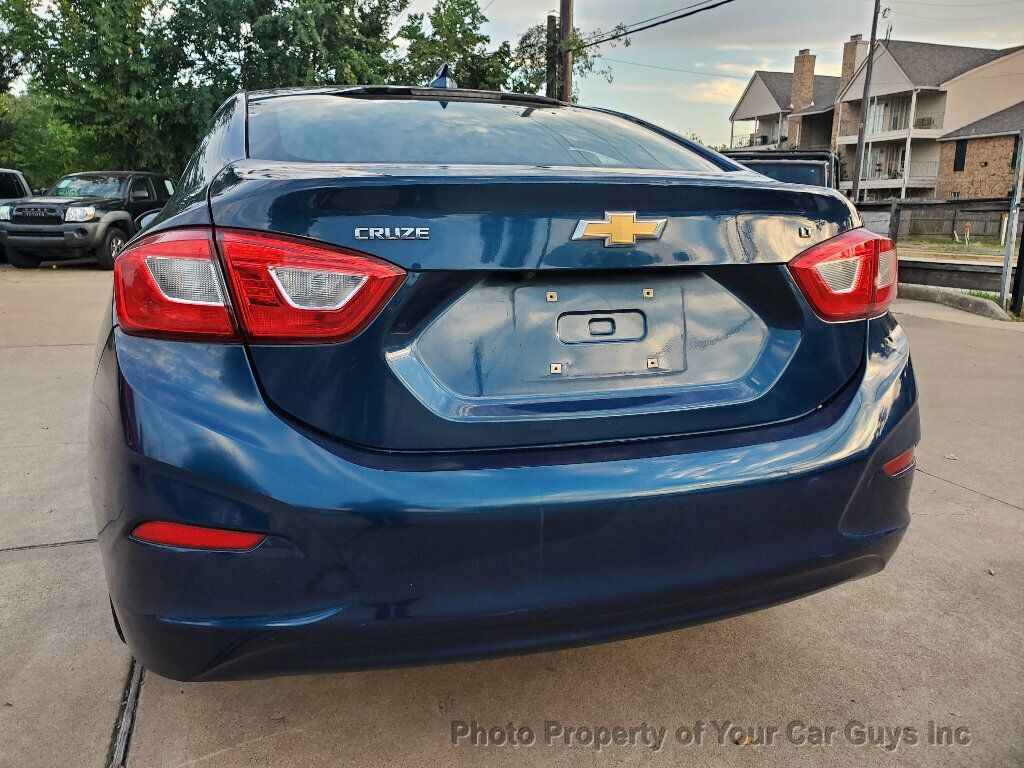 2019 Chevrolet CRUZE 4dr Sedan LT - 22924120 - 17