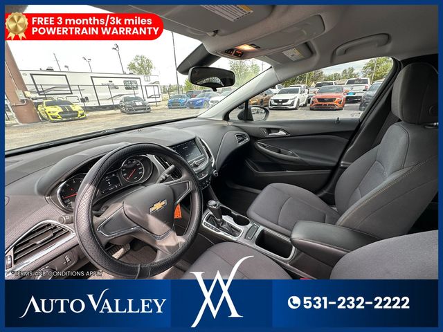2019 Chevrolet Cruze LS Sedan 4D - 23019979 - 14