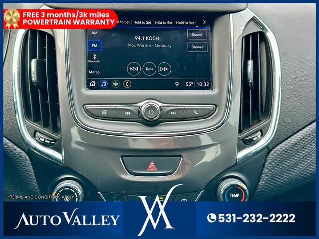 2019 Chevrolet Cruze LS Sedan 4D - 23019979 - 31