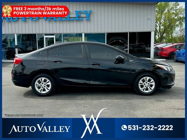 2019 Chevrolet Cruze LS Sedan 4D - 23019979 - 7