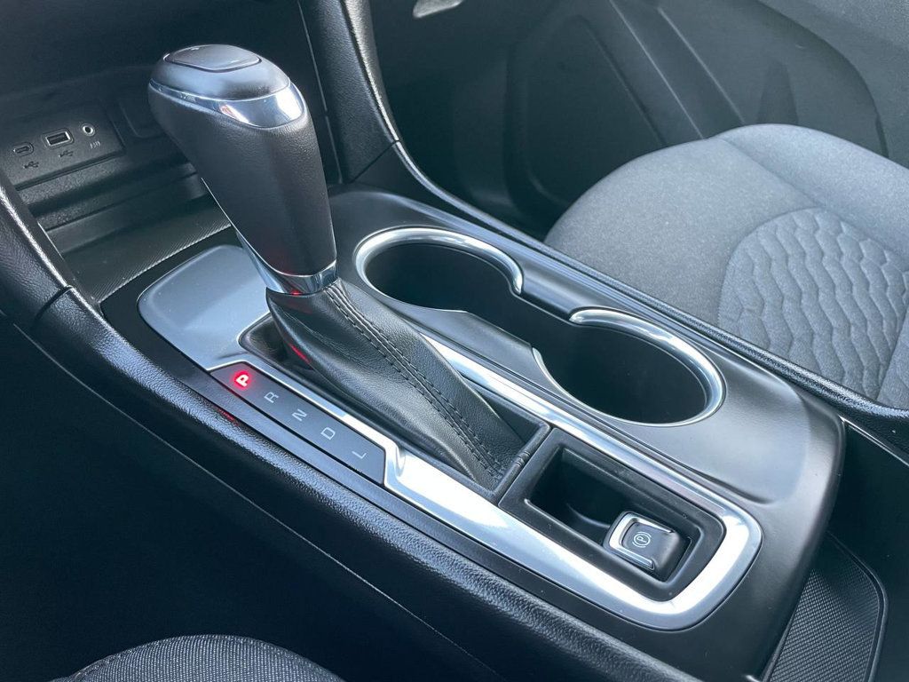 2019 Chevrolet Equinox LT photo 21