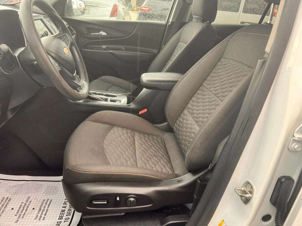 2019 Chevrolet Equinox photo 2