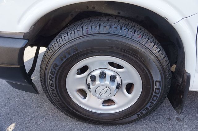 2019 Chevrolet Express Cargo Van 3500, 6.0L V8 ENGINE, 1 PREVIOUS OWNER, BACKUP CAMERA - 23044630 - 9