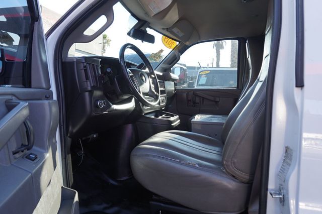 2019 Chevrolet Express Cargo Van 3500, 6.0L V8 ENGINE, 1 PREVIOUS OWNER, BACKUP CAMERA - 23044630 - 13