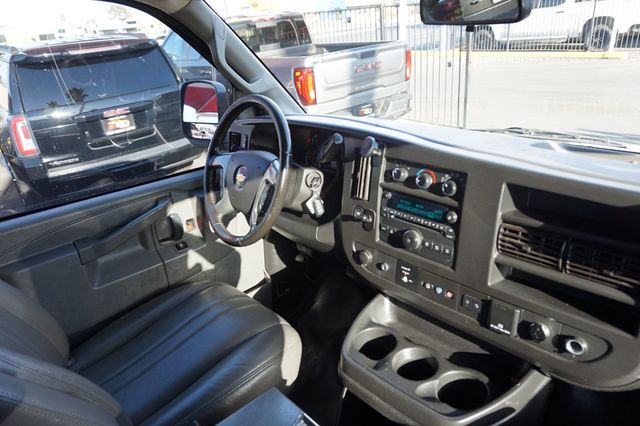 2019 Chevrolet Express Cargo Van 3500, 6.0L V8 ENGINE, 1 PREVIOUS OWNER, BACKUP CAMERA - 23044630 - 28