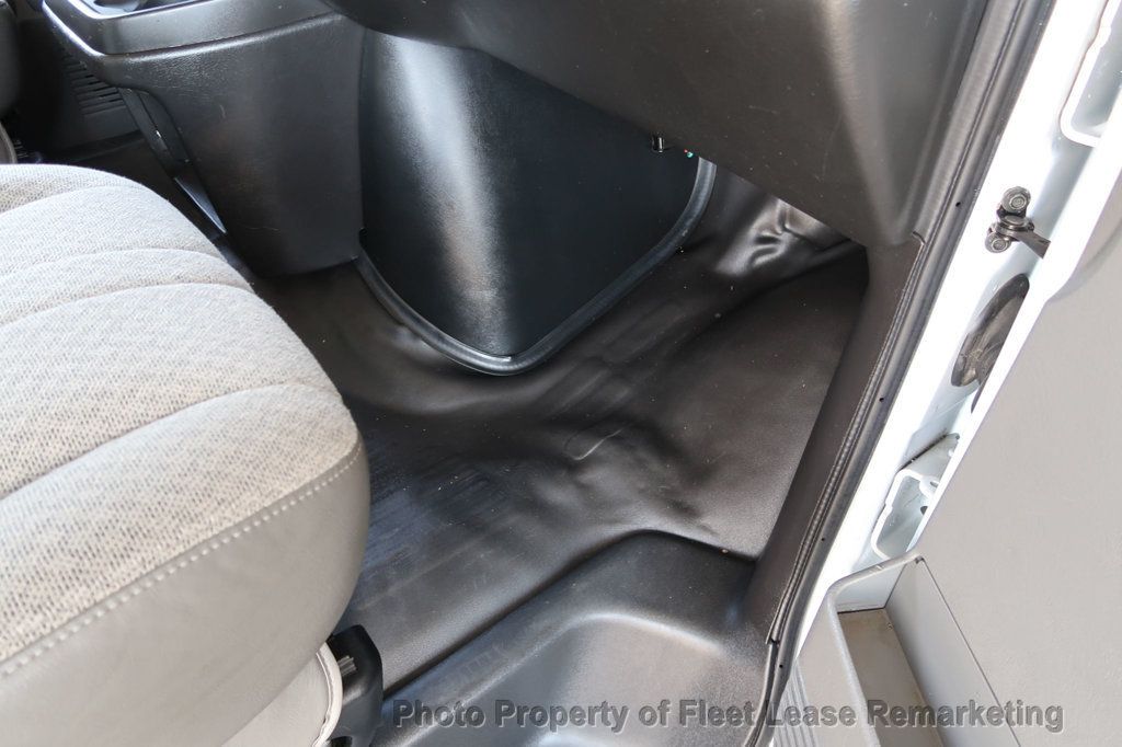 2019 Chevrolet Express Cargo Van Express 2500 135" Cargo - 23084151 - 22