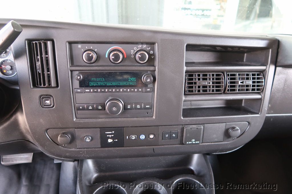 2019 Chevrolet Express Cargo Van Express 2500 135" Cargo - 23084151 - 26