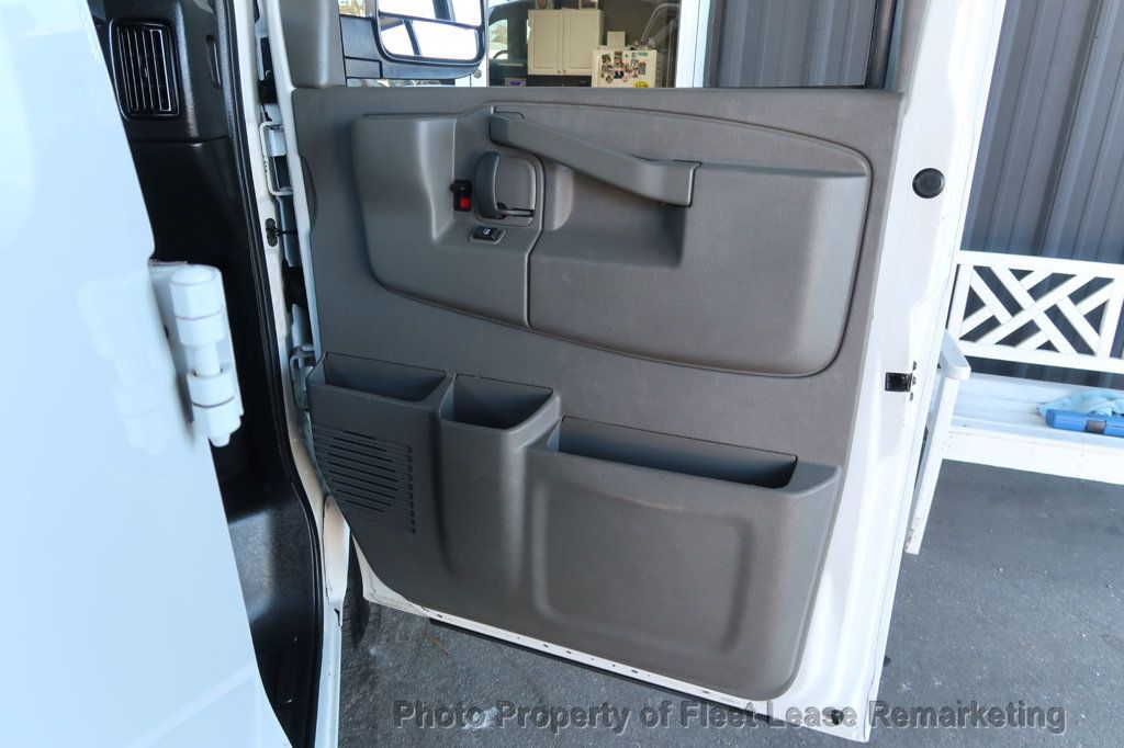 2019 Chevrolet Express Cargo Van G2500 Express Cargo Ladd Rack 135" - 22957225 - 20