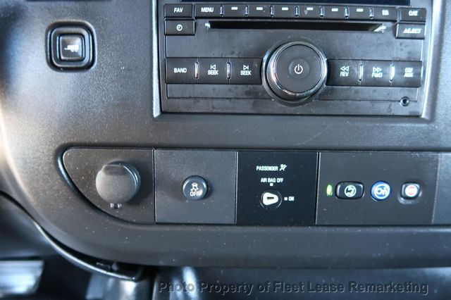 2019 Chevrolet Express Cargo Van G2500 Express Cargo Ladd Rack 135" - 22957225 - 25