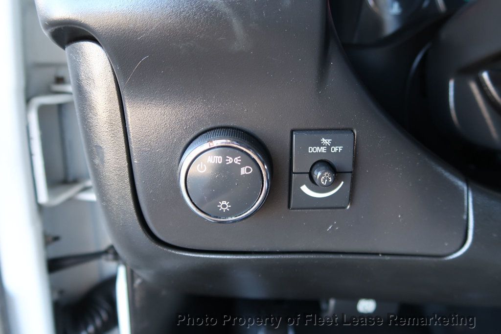 2019 Chevrolet Express Cargo Van G2500 Express Cargo Ladd Rack 135" - 22957225 - 29