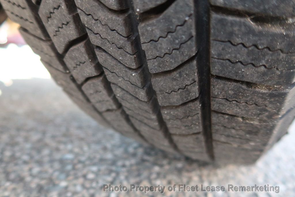 2019 Chevrolet Express Cargo Van G2500 Express Cargo Ladd Rack 135" - 22957225 - 38